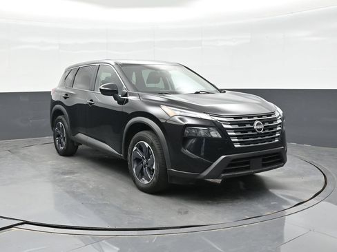 Used 2024 Nissan Rogue SV FWD image 12
