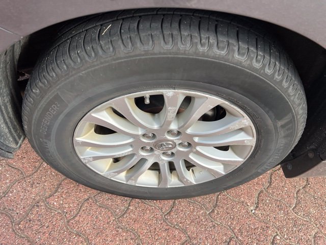 Used 2011 Toyota Sienna XLE FWD image 7