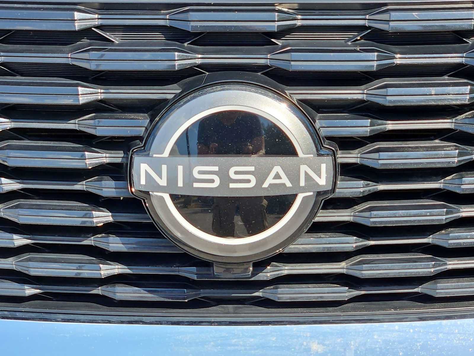Used 2023 Nissan Rogue SV FWD image 38