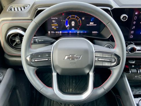 Used 2024 Chevrolet Colorado Z71 w/ Z71 Convenience Package 2 image 40