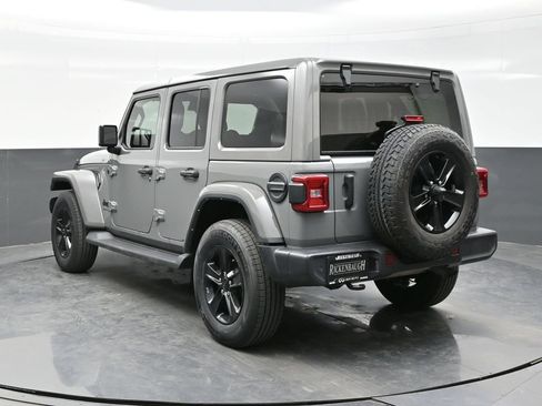 Used 2023 Jeep Wrangler Unlimited Sahara AWD/4WD image 5