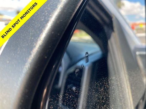 Used 2020 Ford F250 Lariat w/ FX4 Off-Road Package image 18