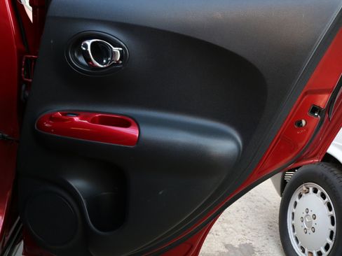 Used 2015 Nissan Juke SV w/ Cold Weather Package image 35