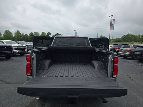Used 2026 Chevrolet Silverado 2500 LTZ w/ LTZ Plus Package AWD/4WD image 13