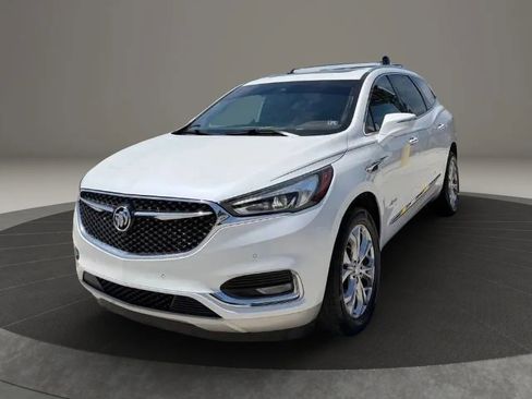 Used 2018 Buick Enclave Avenir w/ Avenir Technology Package AWD/4WD image 3