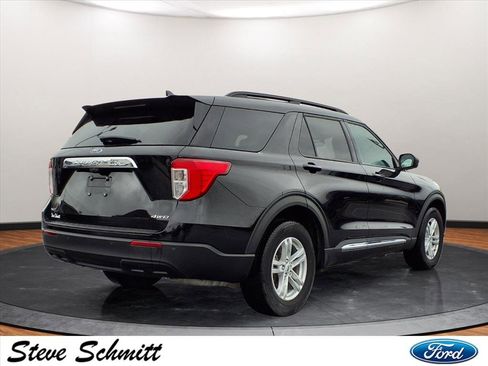 Used 2023 Ford Explorer XLT image 31