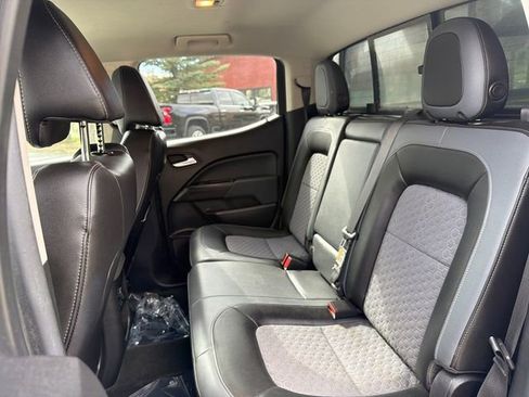 Used 2016 Chevrolet Colorado Z71 AWD/4WD image 22