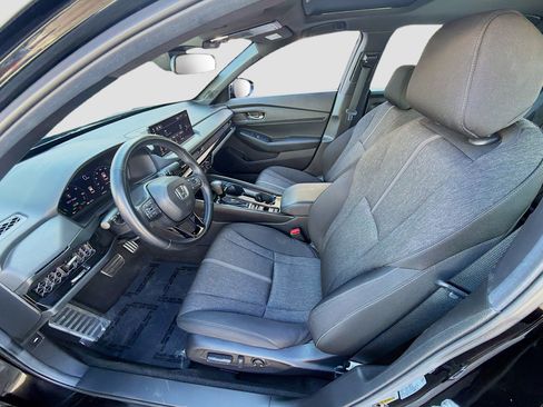 Used 2025 Honda Accord Sport image 16