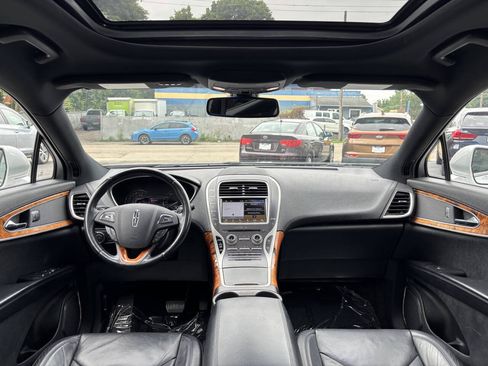 Used 2016 Lincoln MKX Reserve w/ Climate Package AWD/4WD image 22