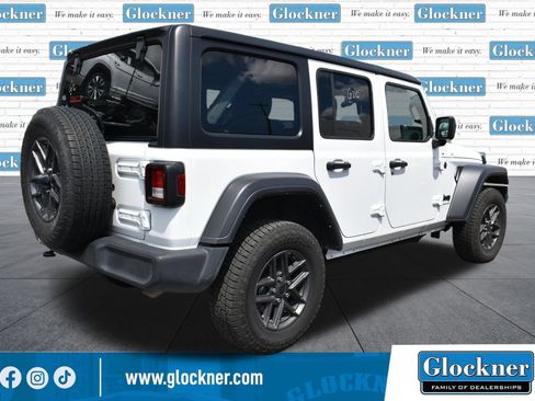 Used 2025 Jeep Wrangler Unlimited Sport AWD/4WD image 13