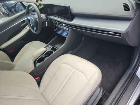 Used 2025 Hyundai Sonata SEL FWD image 9