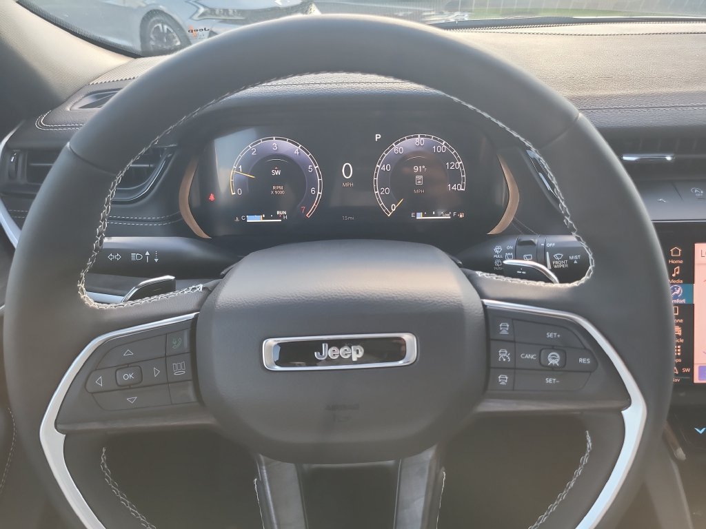 New 2027 Jeep Grand Cherokee Altitude AWD/4WD image 31