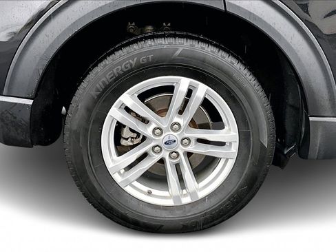 Used 2023 Ford Explorer XLT w/ Equipment Group 202A image 35