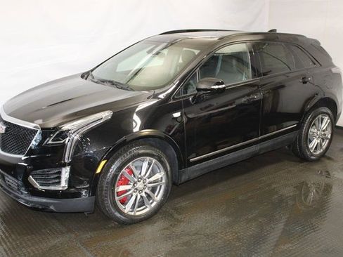 New 2026 Cadillac XT5 Sportv image 2
