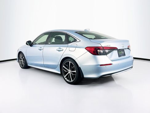 Used 2022 Honda Civic Touring image 5