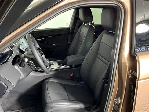 Used 2024 Land Rover Range Rover Evoque Dynamic SE image 24