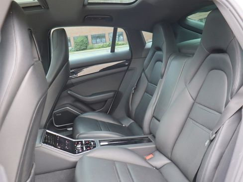 Used 2018 Porsche Panamera 4S AWD/4WD image 15