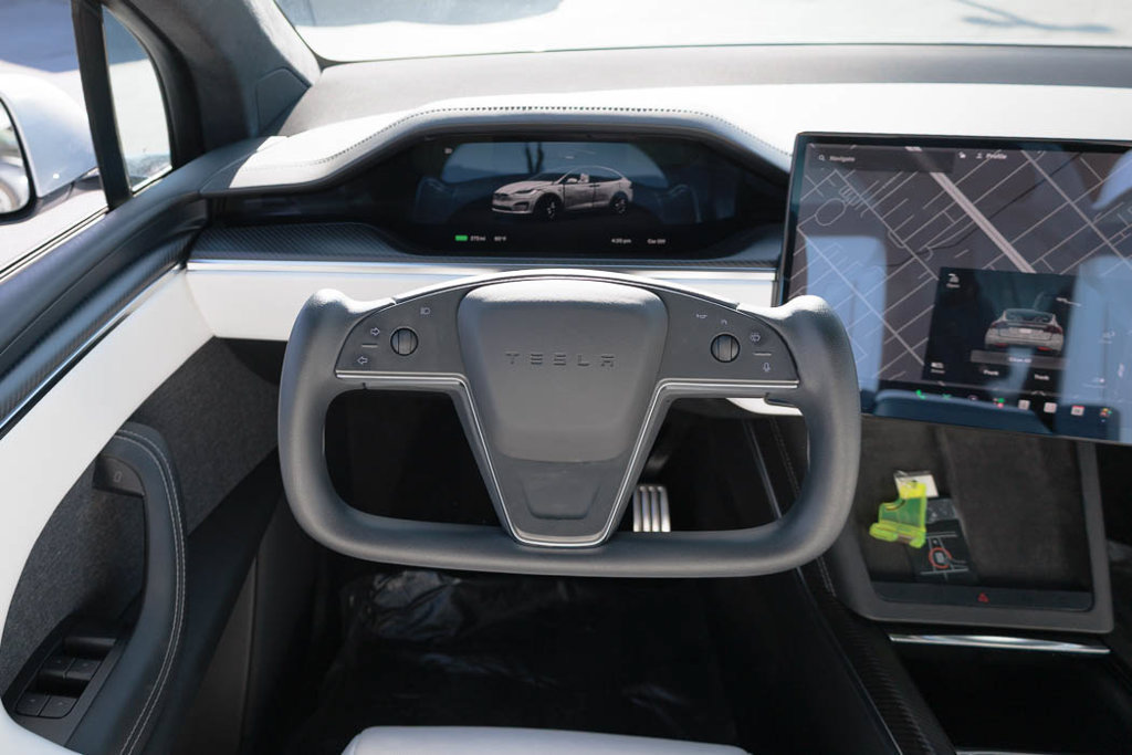 Used 2023 Tesla Model X Plaid AWD/4WD image 2