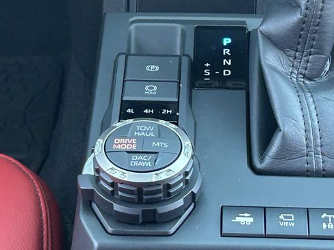 Used 2025 Toyota Tacoma TRD Pro AWD/4WD image 24