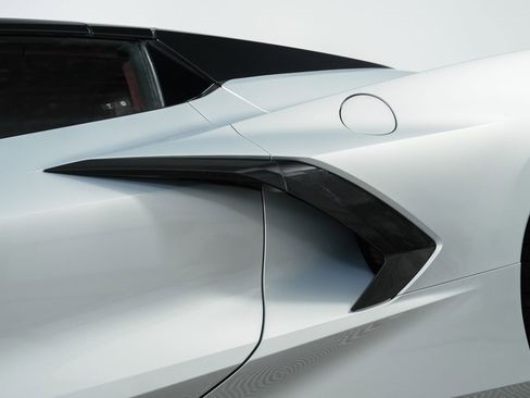 Used 2021 Chevrolet Corvette Stingray Premium Conv w/ Battery Protection Package image 39