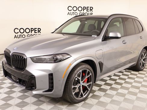 New 2026 BMW X5 xDrive50e w/ M Sport Package AWD/4WD image 10
