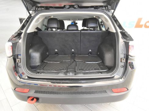 Used 2022 Jeep Compass Trailhawk AWD/4WD image 35