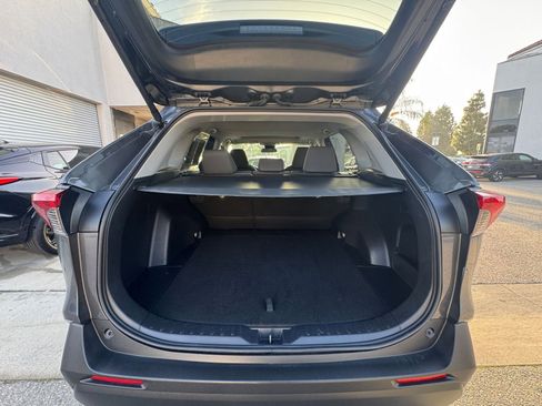 Used 2025 Toyota RAV4 XLE image 33