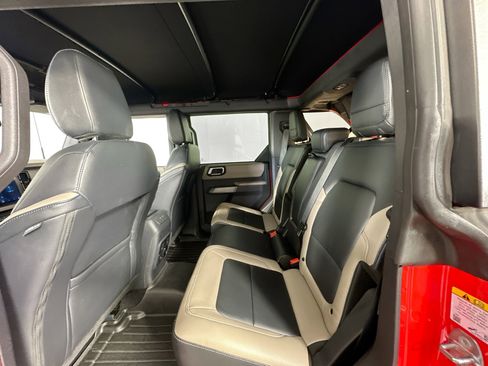 Used 2022 Ford Bronco Wildtrak image 24