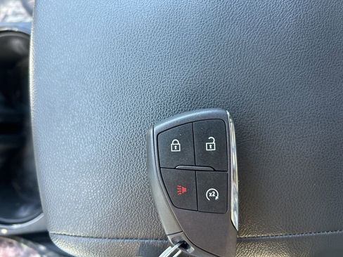 Used 2025 Chevrolet Colorado LT w/ LT Convenience Package image 19