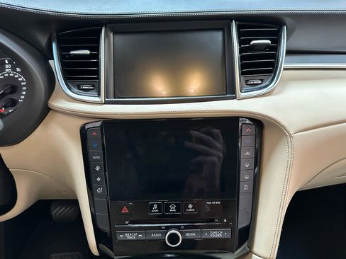 Used 2019 INFINITI QX50 Luxe image 18