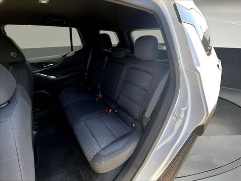 Used 2025 Chevrolet Equinox LT AWD/4WD image 25