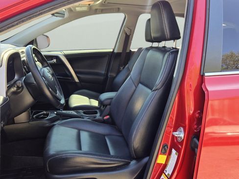 Used 2016 Toyota RAV4 Limited image 16