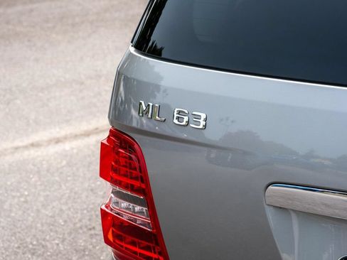Used 2009 Mercedes-Benz ML 63 AMG 4MATIC image 36