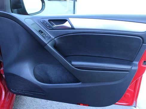 Used 2013 Volkswagen Golf R w/Sunroof & Navi image 23