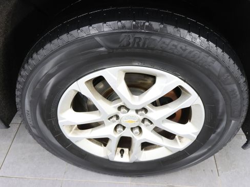 Used 2019 Chevrolet Traverse LT w/ LPO, Floor Liner Package image 3