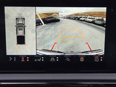 Certified 2025 GMC Sierra 1500 AT4 w/ AT4 Premium Package AWD/4WD image 19