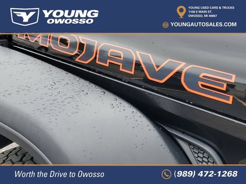 Used 2021 Jeep Gladiator Mojave AWD/4WD image 32