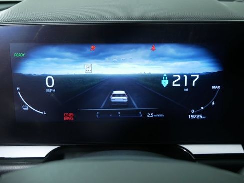 Used 2024 Kia Niro Wave w/ Wave Preserve Package FWD image 30