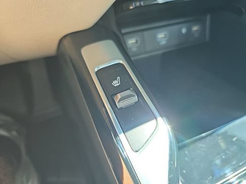 Used 2023 Kia Sorento SX AWD/4WD image 26