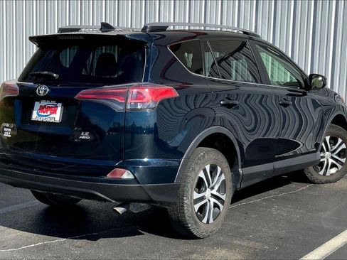 Used 2018 Toyota RAV4 LE w/ All Weather Liner Package image 11