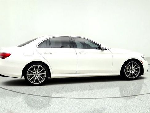 Used 2021 Mercedes-Benz E 350 Sedan w/ Premium Package image 4