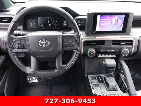 Used 2026 Toyota Tacoma SR5 AWD/4WD image 18