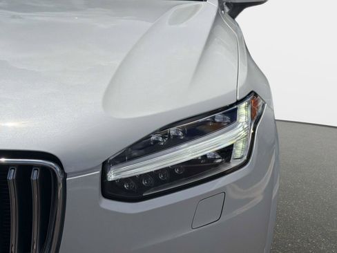 Certified 2024 Volvo XC90 T8 Plus w/ Protection Package Premier AWD/4WD image 9