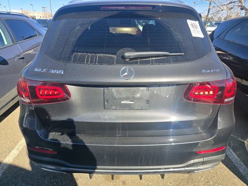 Used 2022 Mercedes-Benz GLC 300 4MATIC image 3