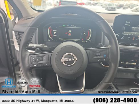 Used 2023 Nissan Rogue Platinum w/ Platinum Premium Package image 21
