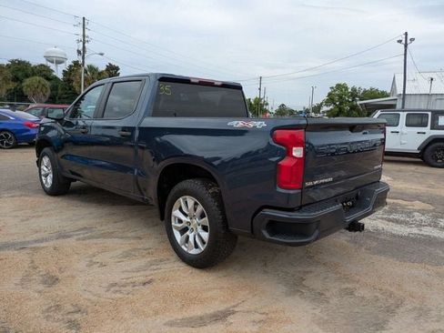 Used 2020 Chevrolet Silverado 1500 Custom w/ Custom Value Package AWD/4WD image 6