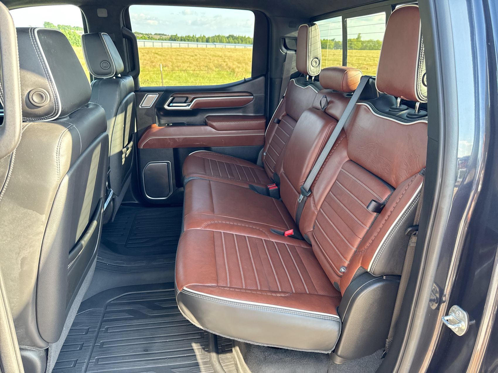 Used 2025 GMC Sierra 1500 Denali Ultimate AWD/4WD image 24