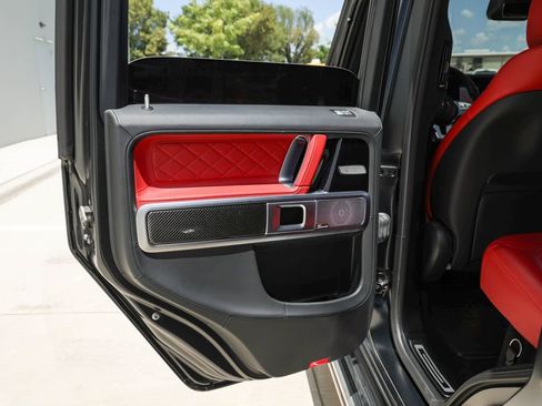 Used 2023 Mercedes-Benz G 550 image 31