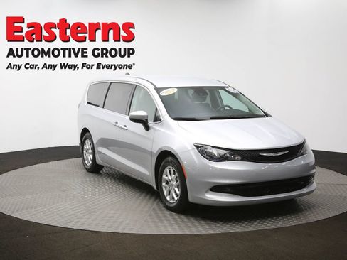 Used 2023 Chrysler Voyager LX FWD image 49