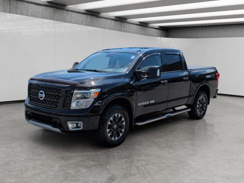 Used 2019 Nissan Titan PRO-4X w/ Pro-4x Convenience Package AWD/4WD image 3